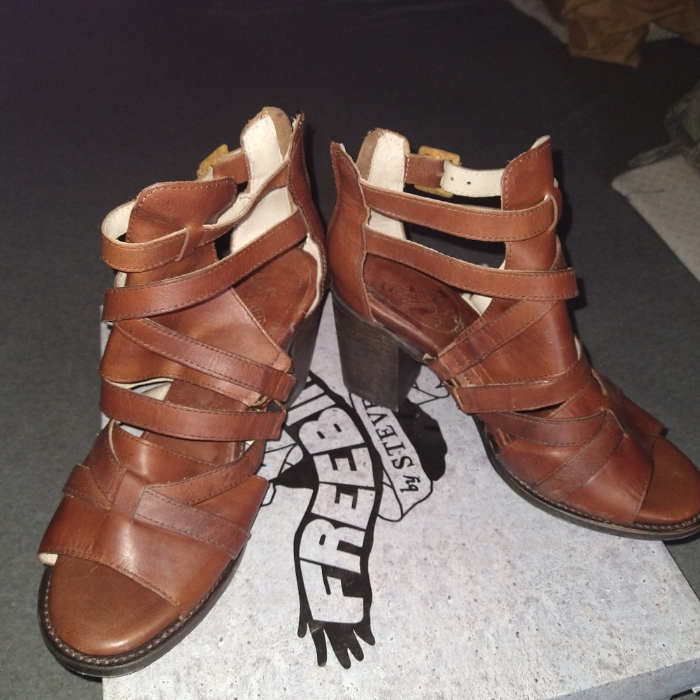 EUC Claw Freedbird Sandals in Cognac